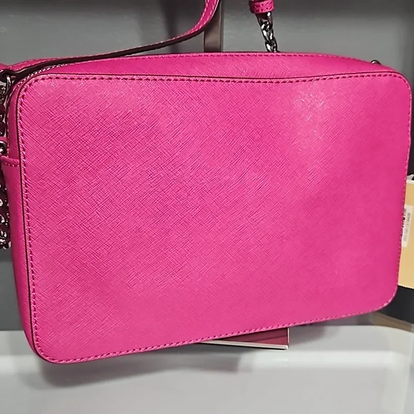 MICHAEL KORS NWT crossbody and Silver heart necklace bundle - Picture 6 of 8